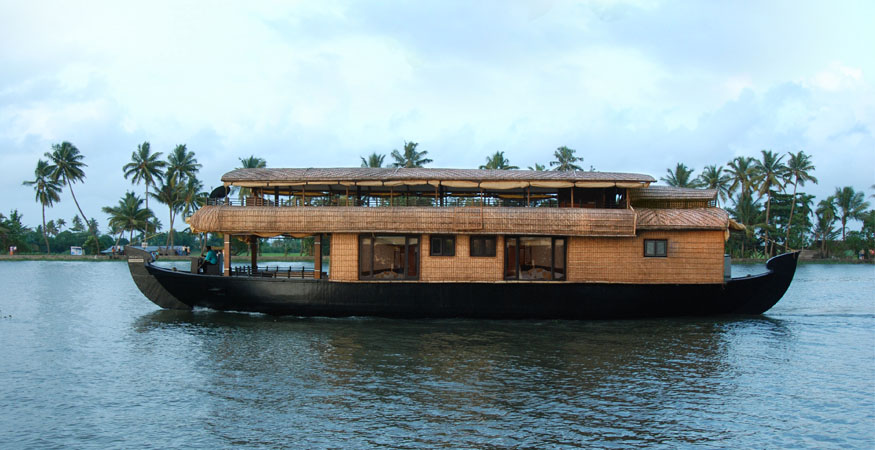 houseboat